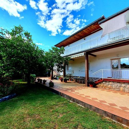 Apartamani Katarina Vl.Ilija Jusup Διαμέρισμα Starigrad Paklenica Εξωτερικό φωτογραφία
